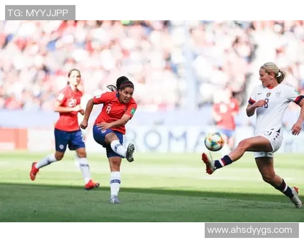 美国智利足球赛即时比分更新及精彩赛事回顾分析